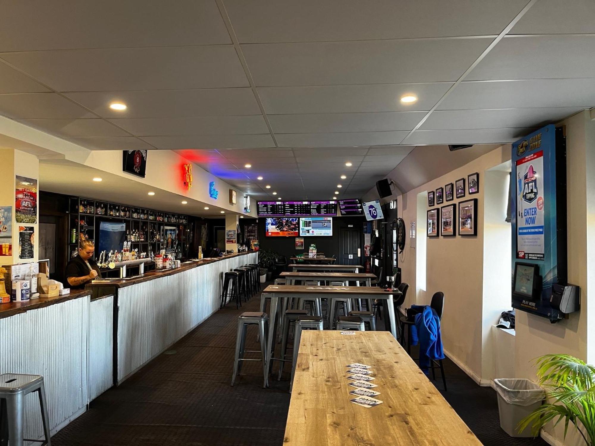 וואלארו The Anglers Inn מראה חיצוני תמונה